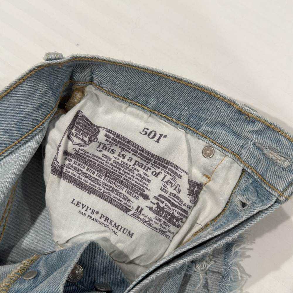 NWOT Levi’s 501 High Rise Denim Shorts - Picture 7 of 12